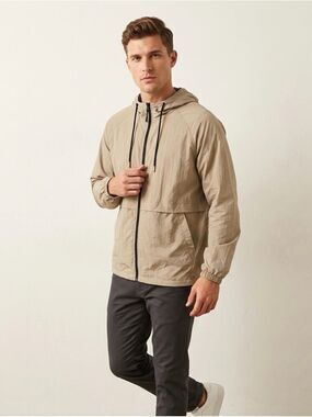 Unipro Trek Men's Hooded Long Sleeve Windbreaker Jacket Tan/Khaki Size Large
